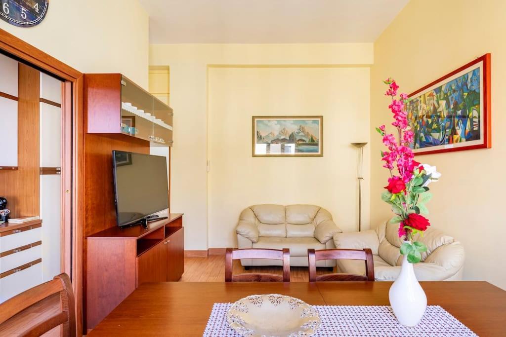 Casa Angelina Con 3 Camere Da Letto 로마 외부 사진